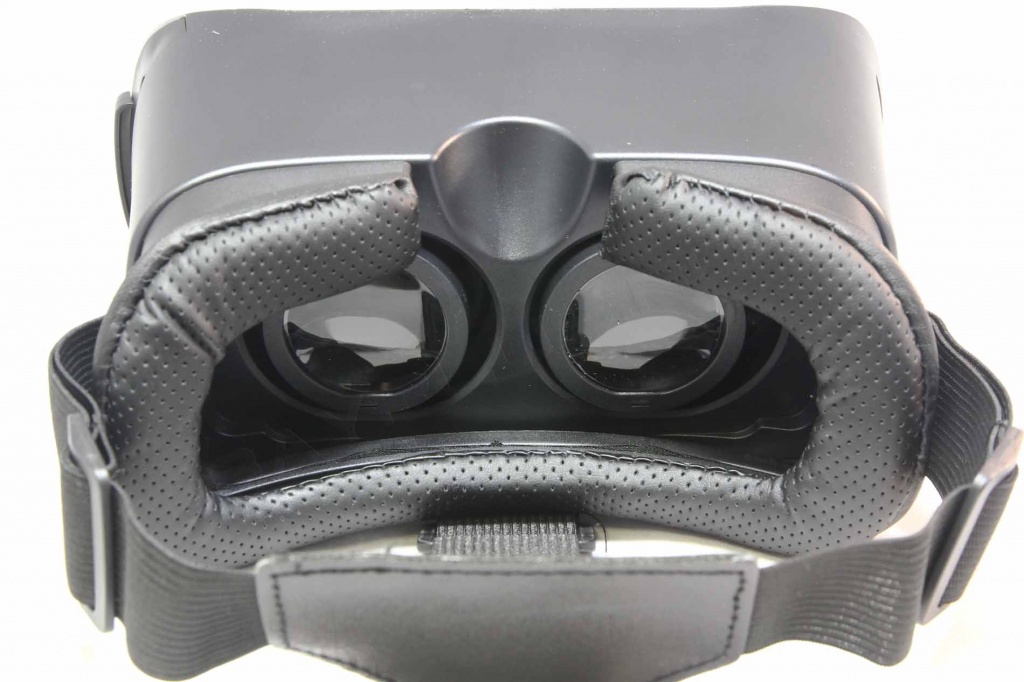 очки виртуальной реальности для телефона